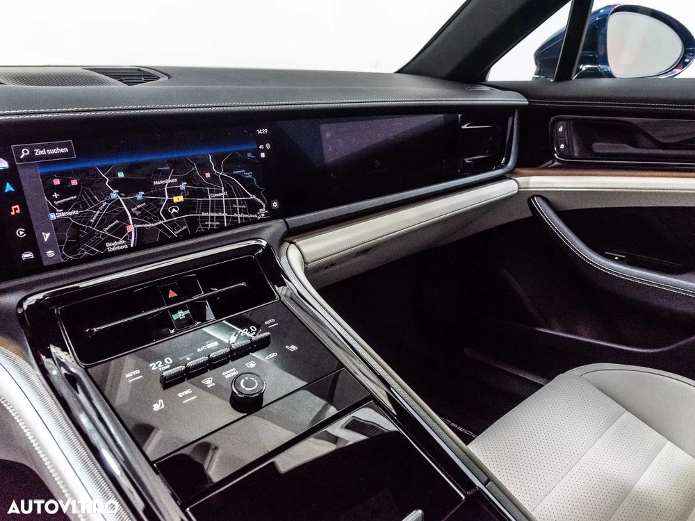 Porsche Panamera 4 - 18