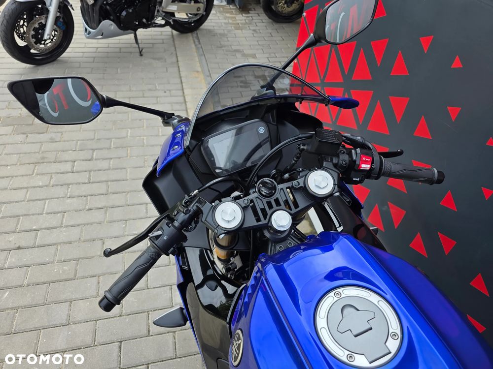 Yamaha YZF - 30