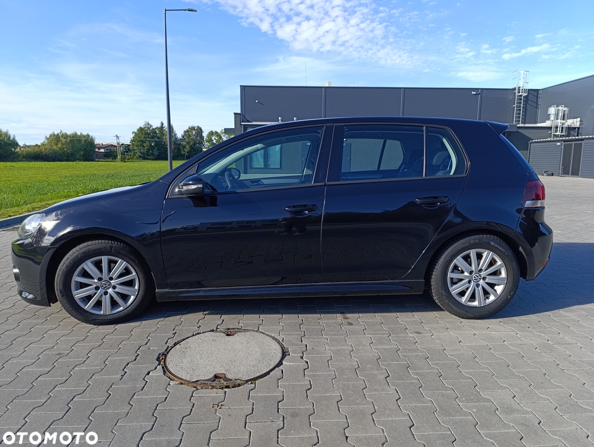 Volkswagen Golf VI 1.6 TDI BlueMot Trendline - 4