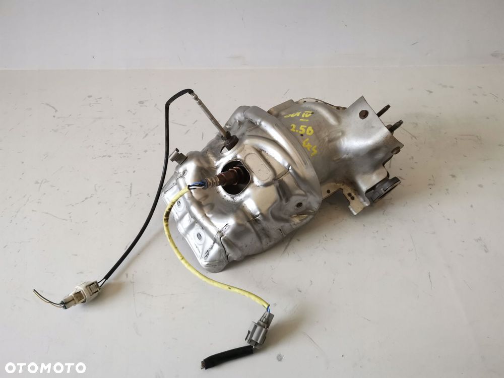 MITSUBISHI OUTLANDER IV 21- USA 2.5 BENZYNA KATALIZATOR - 1