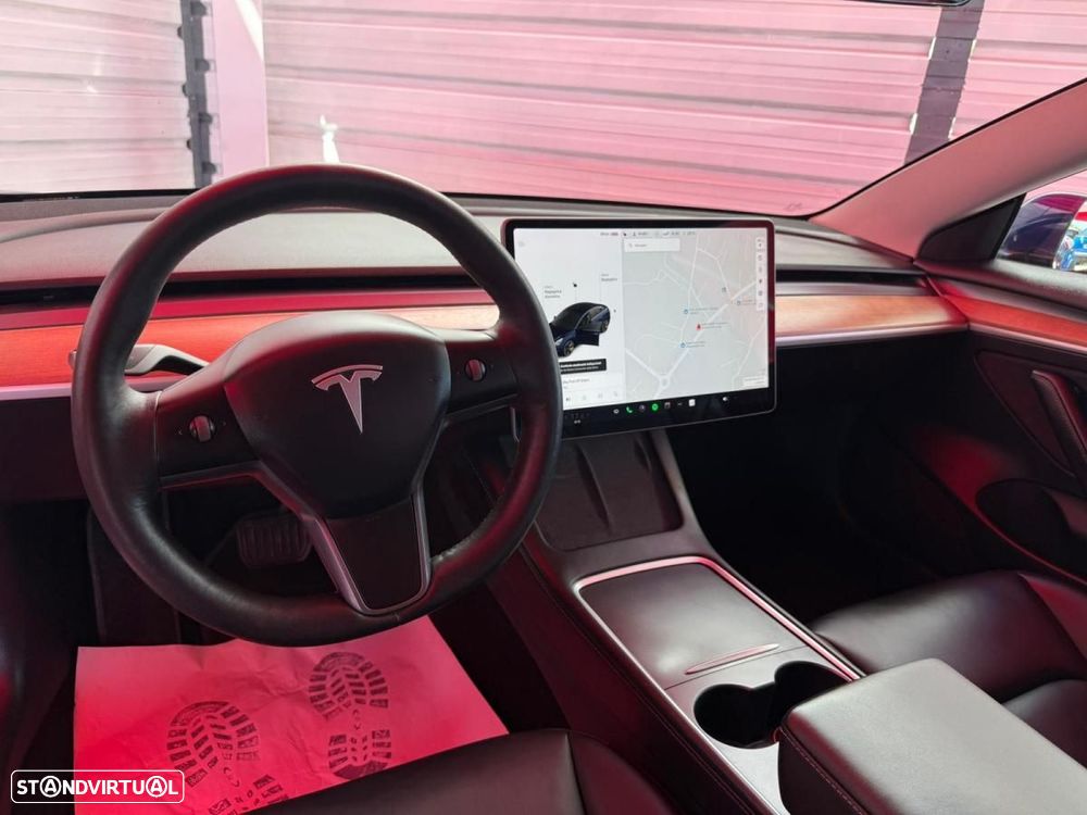 Tesla Model 3 - 11