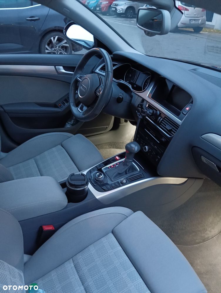 Audi A4 Avant - 8
