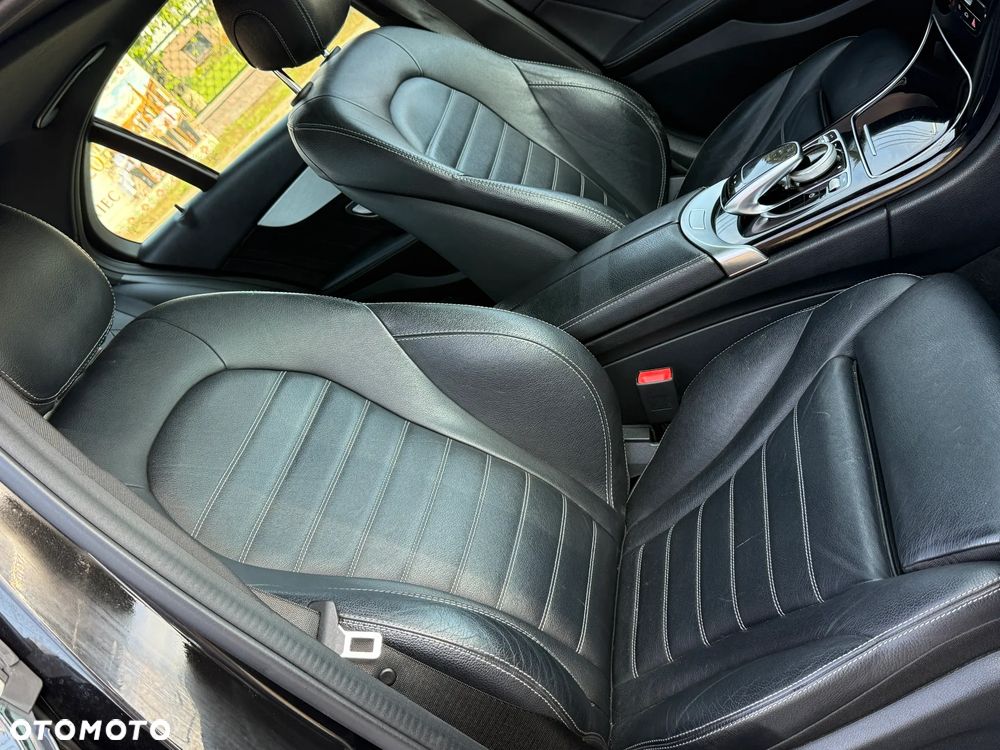 Mercedes-Benz Klasa C 220 d 9G-TRONIC AMG Line - 27