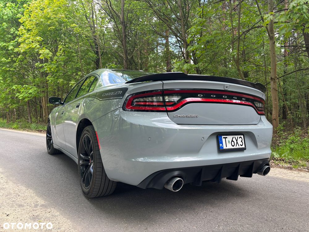 Dodge Charger - 8