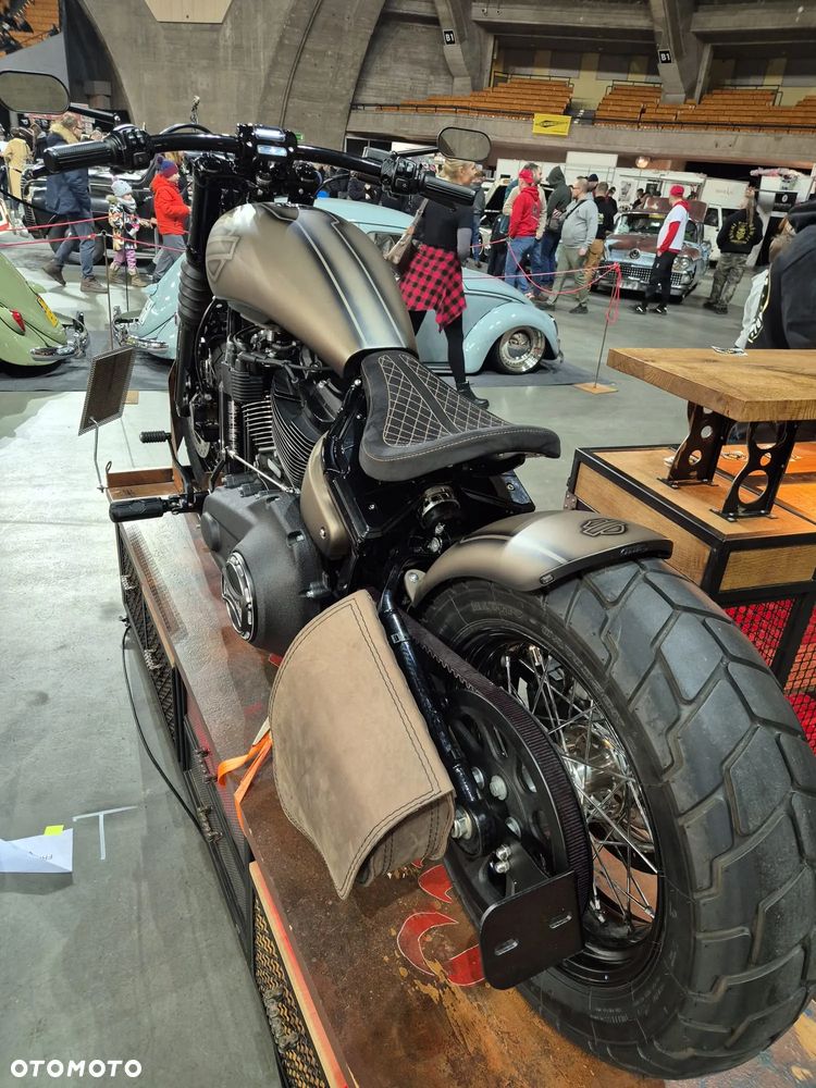 Harley-Davidson Softail Street Bob - 7