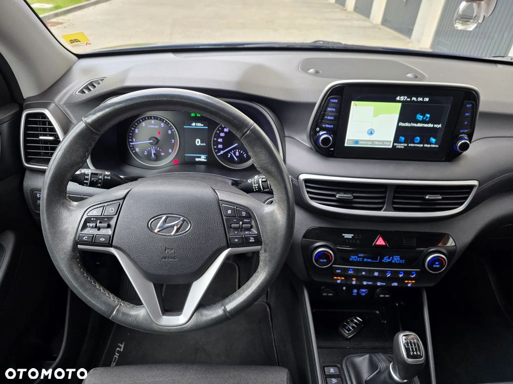 Hyundai Tucson 1.6 GDI BlueDrive Style 2WD - 25