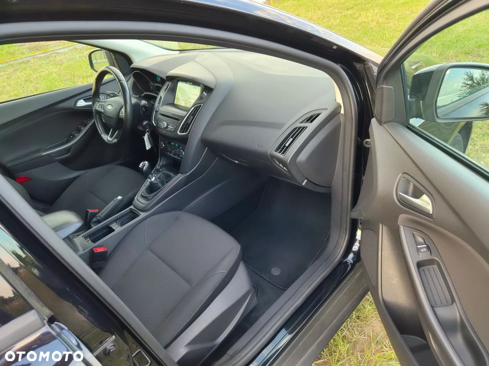 Ford Focus 1.5 TDCi DPF Start-Stopp-System Business - 10