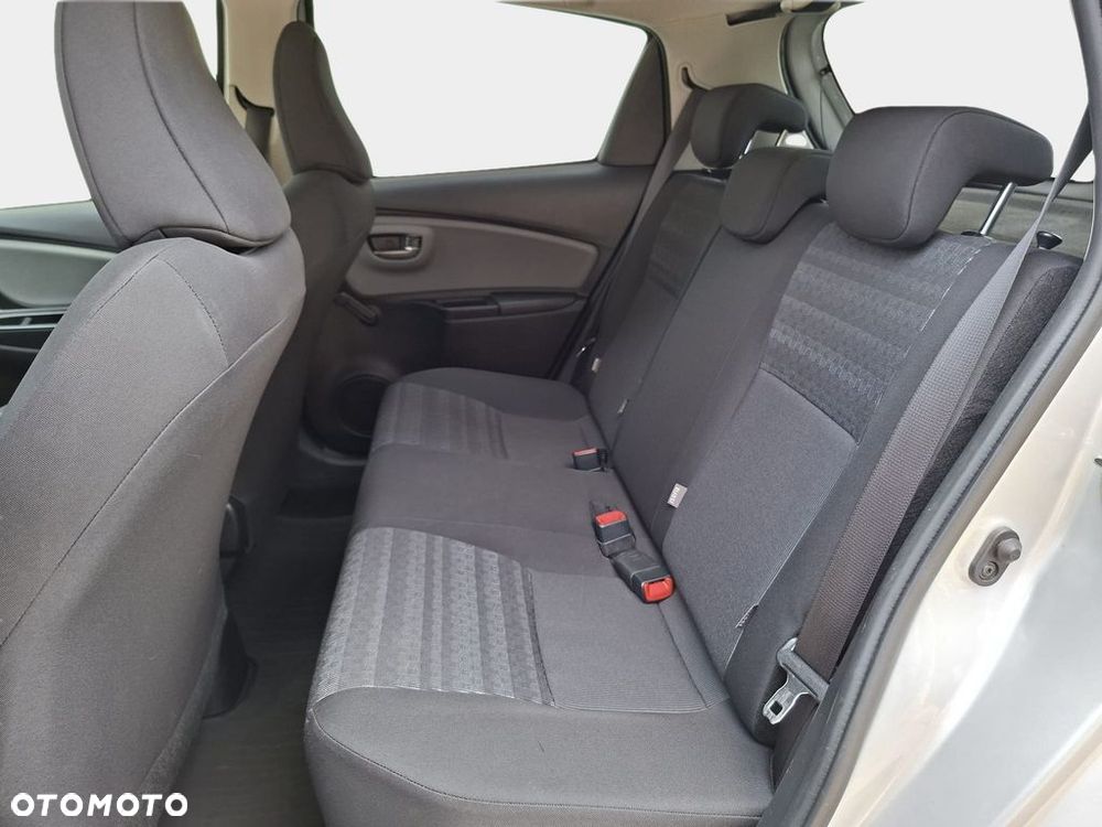 Toyota Yaris 1.33 Premium EU6 - 13