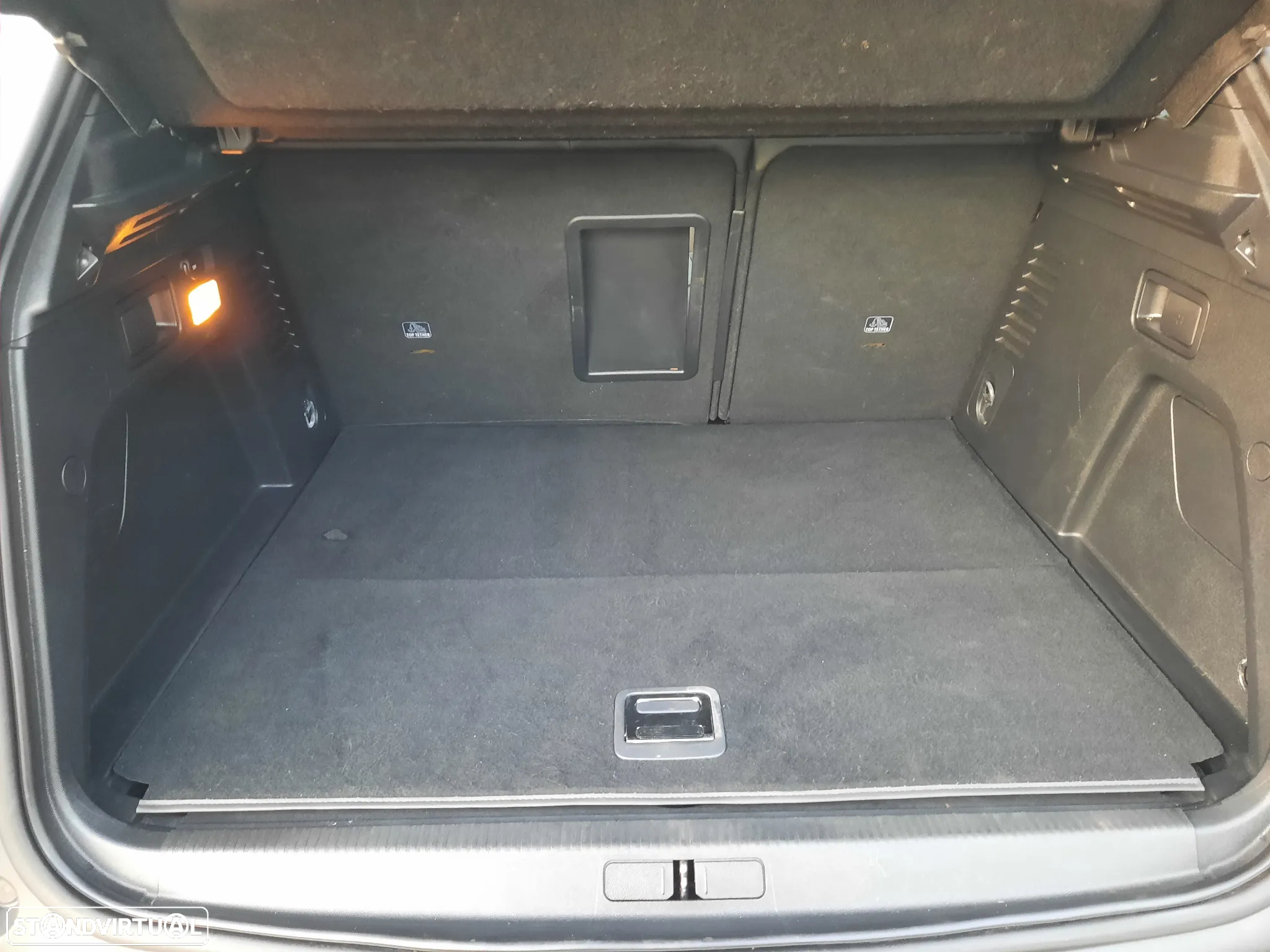 Peugeot 3008 1.6 Hybrid Allure Pack e-EAT8 - 46