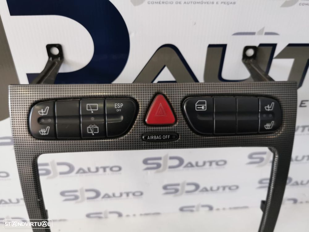 Moldura Rádio - Mercedes C W203 - 2