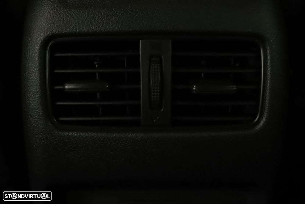 Nissan Qashqai 1.3 DIG-T N-Connecta LED Xtronic - 21