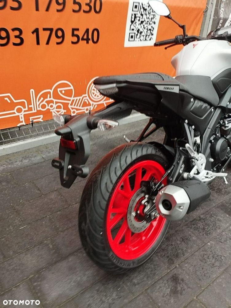 Yamaha MT - 8