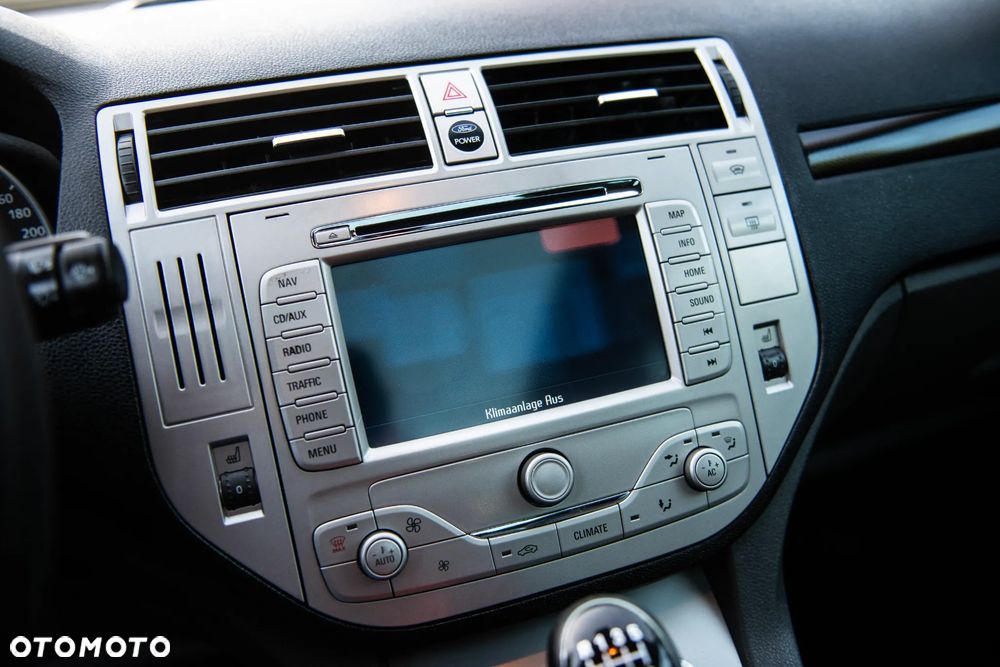 Ford Kuga 2.0 TDCi 4x4 Titanium - 35