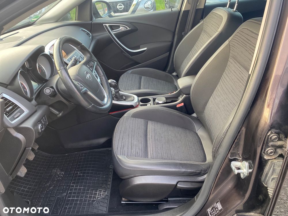 Opel Astra 1.4 Turbo Color Edition - 22
