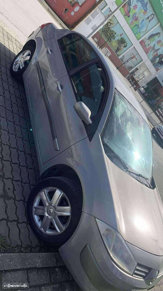 Renault Mégane 1.4 Confort Authentique - 7