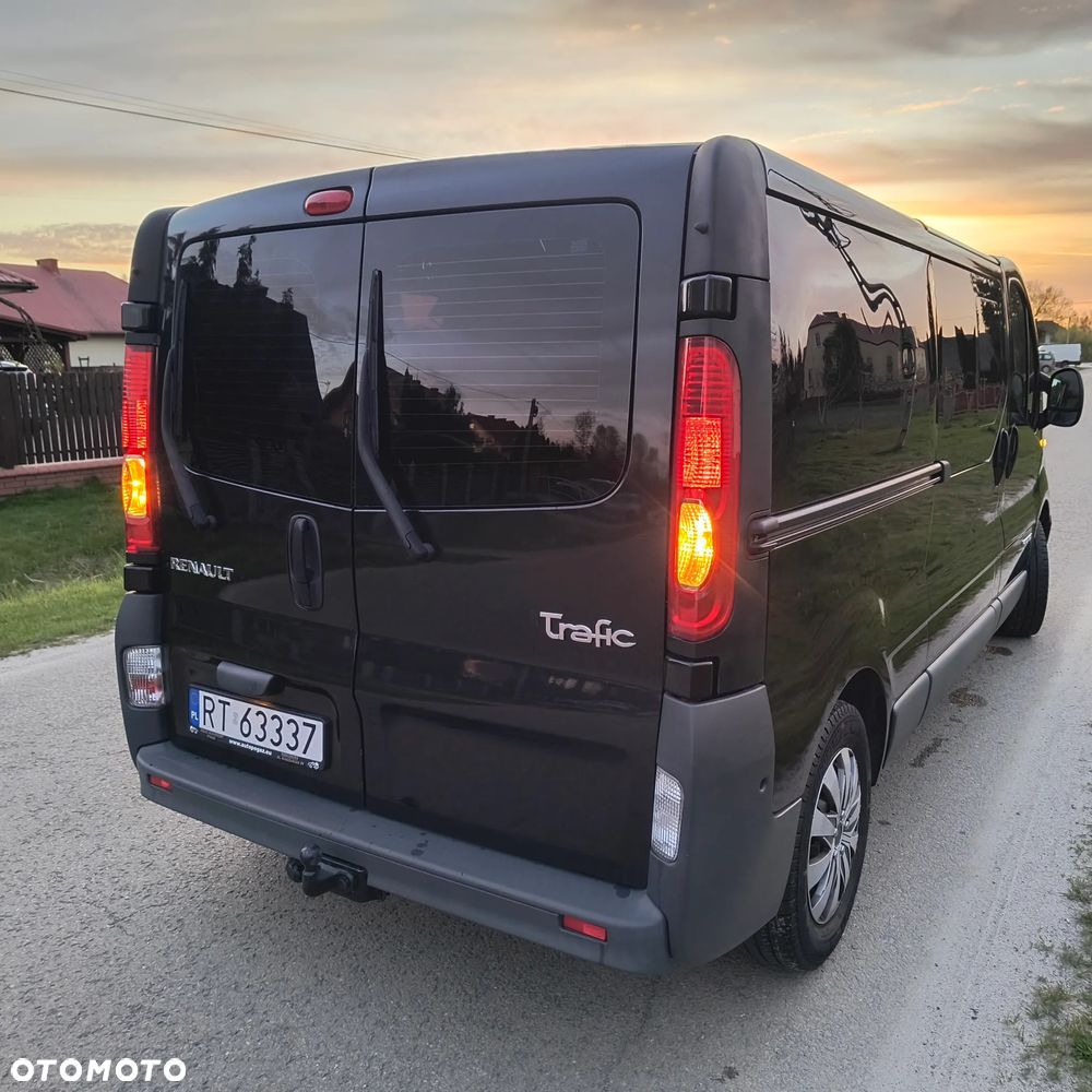 Renault Trafic - 13