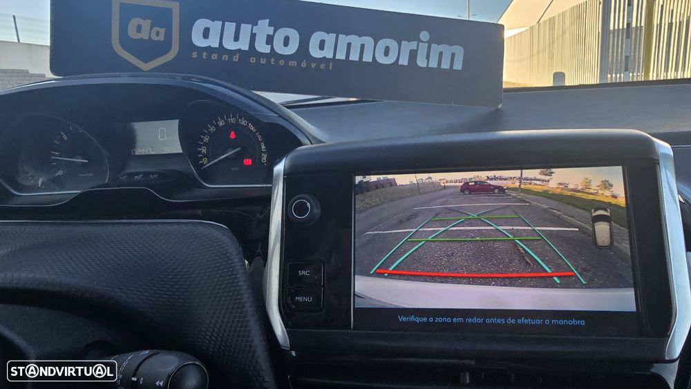 Peugeot 208 1.6 BlueHDi Style - 29