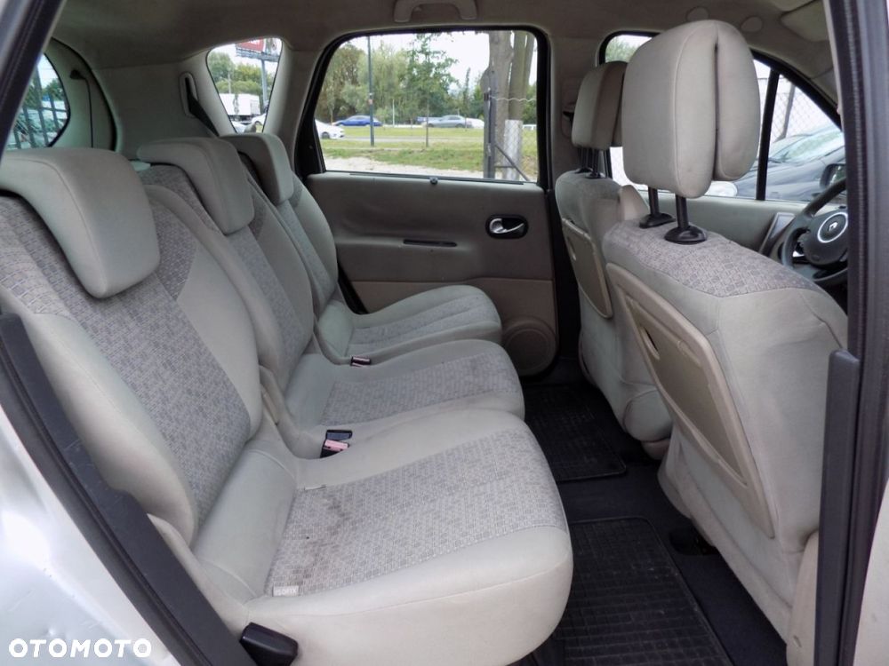 Renault Scenic - 8