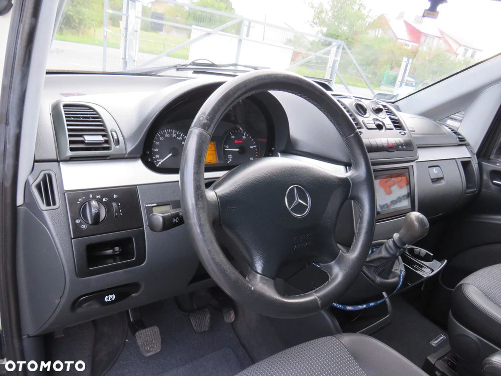 Mercedes-Benz Vito Univan 639.601 - 21