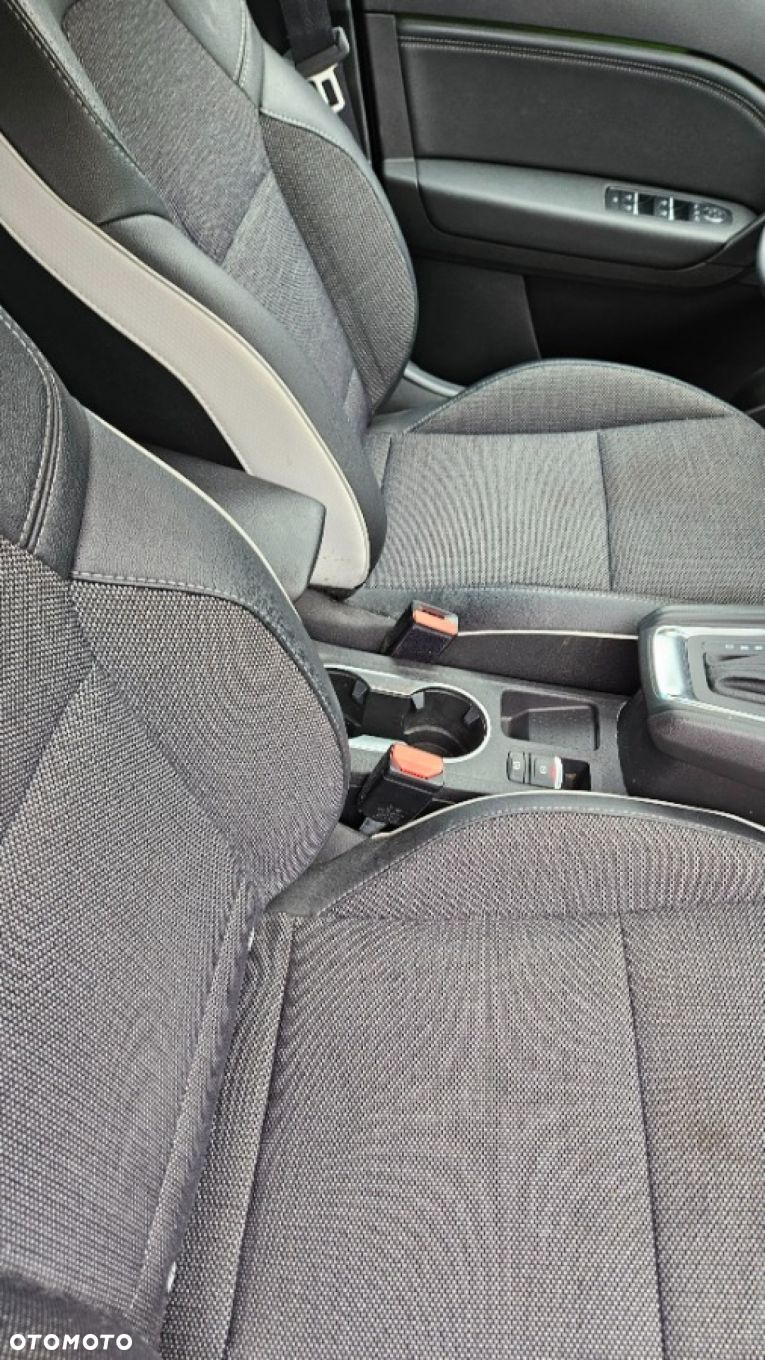 Renault Captur - 32