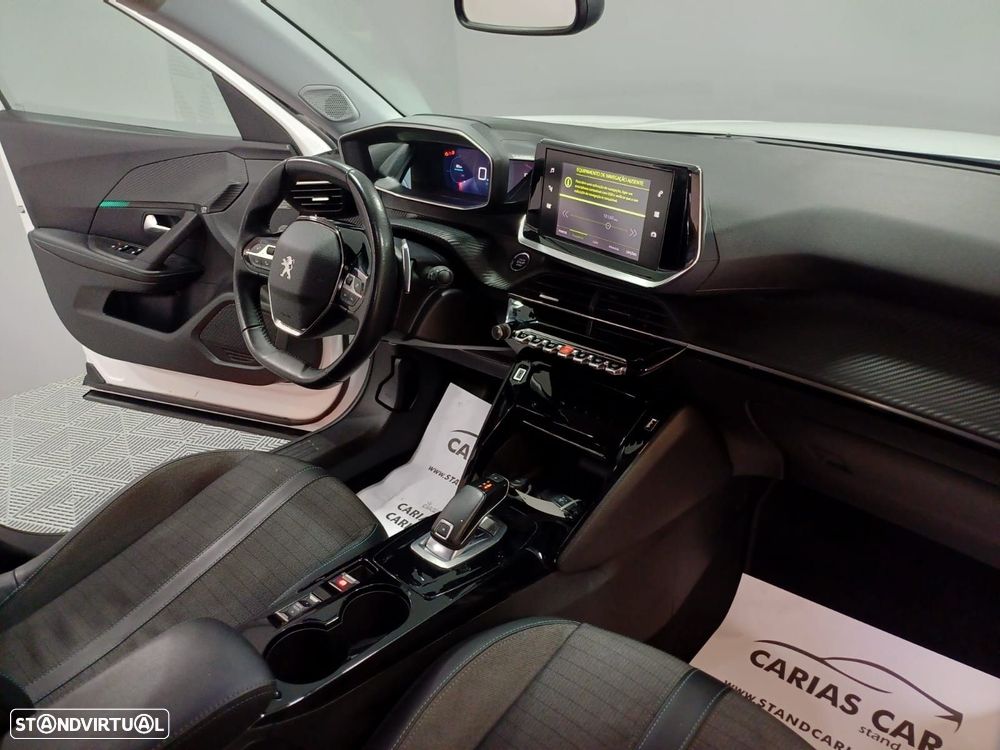 Peugeot 2008 1.2 PureTech Allure EAT8 - 21