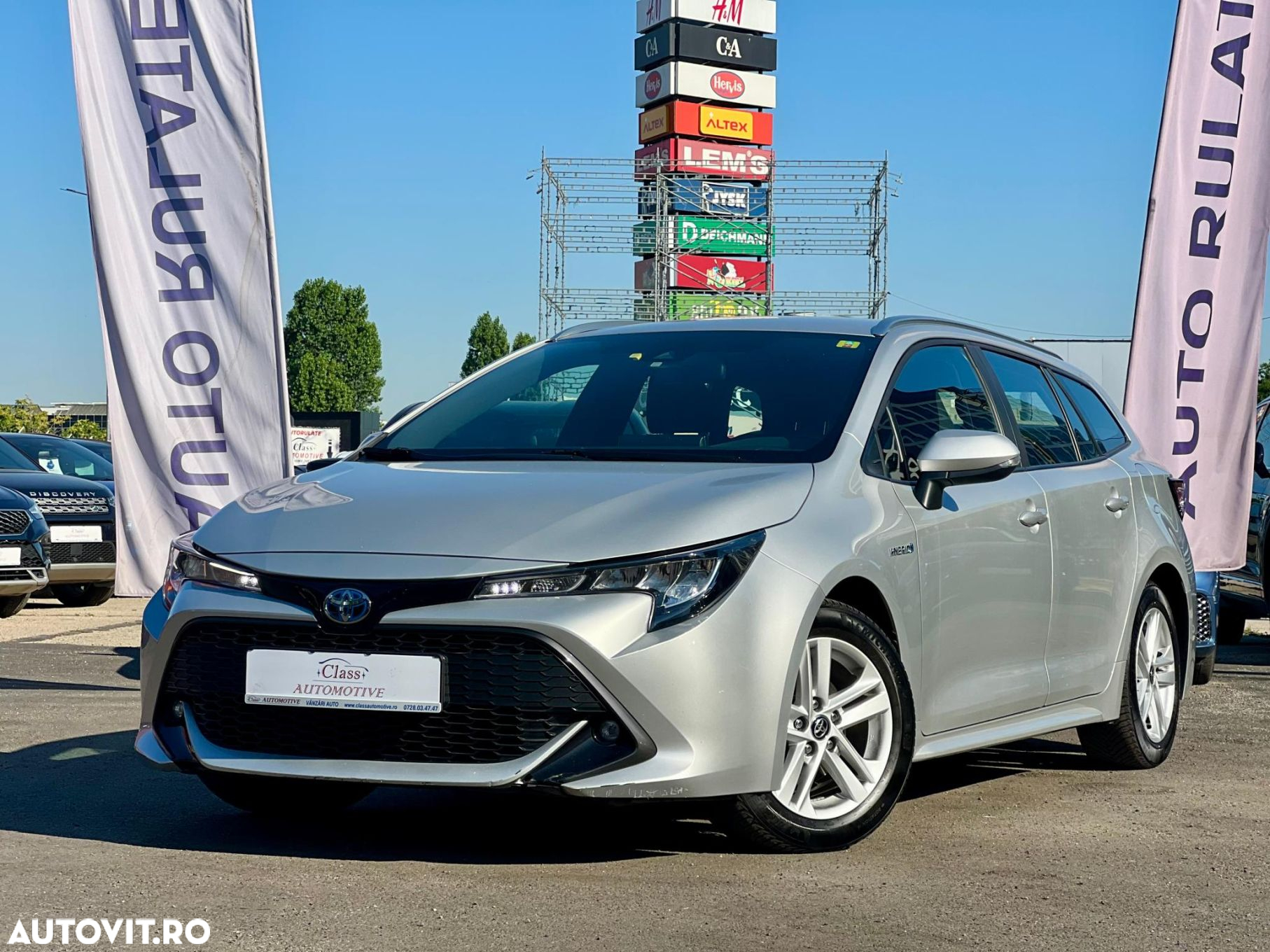 Toyota Corolla TS 1.8 HSD Dynamic - 3
