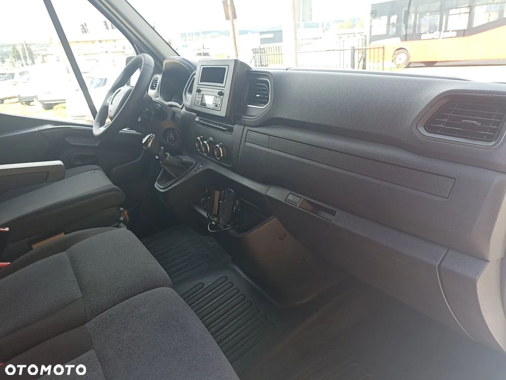 Renault Master - 15