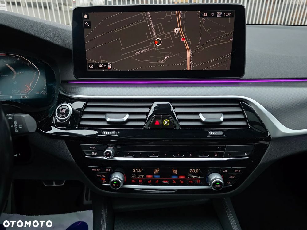 BMW Seria 5 520d M Sport sport - 10