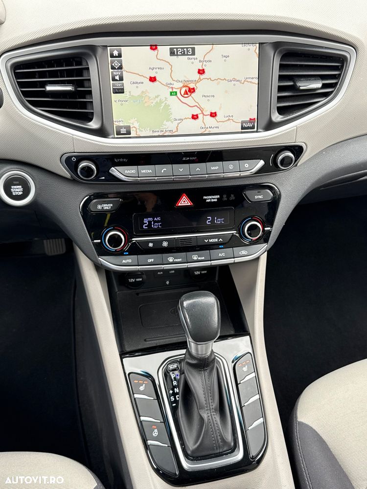 Hyundai IONIQ Hybrid 1.6 GDI Premium - 9