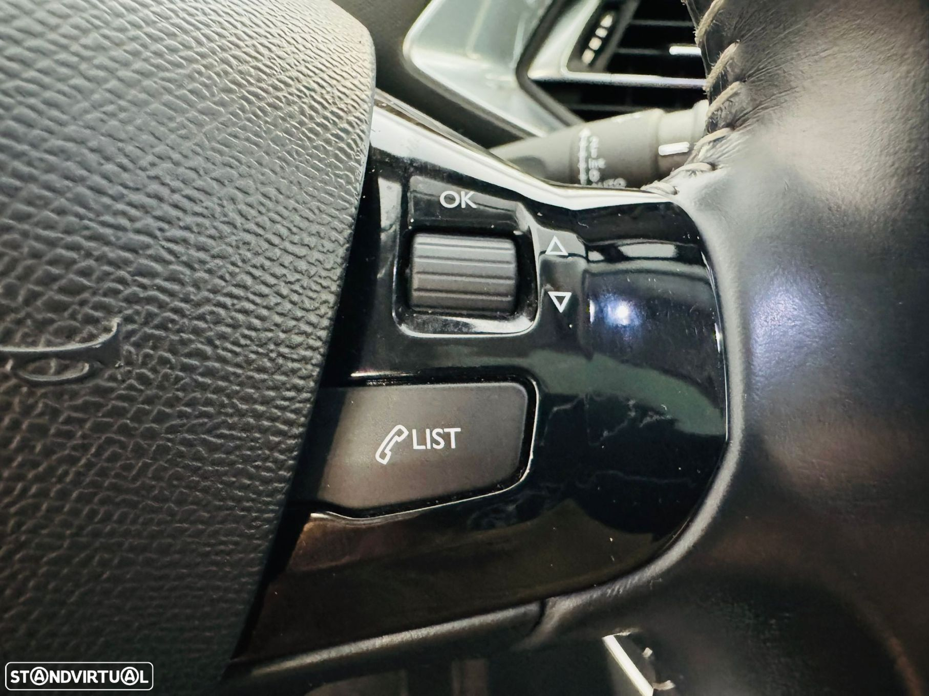 Peugeot 308 SW PureTech 130 EAT6 Stop & Start Allure - 17