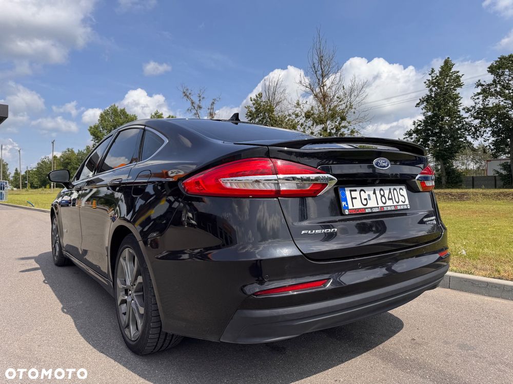 Ford Fusion - 5