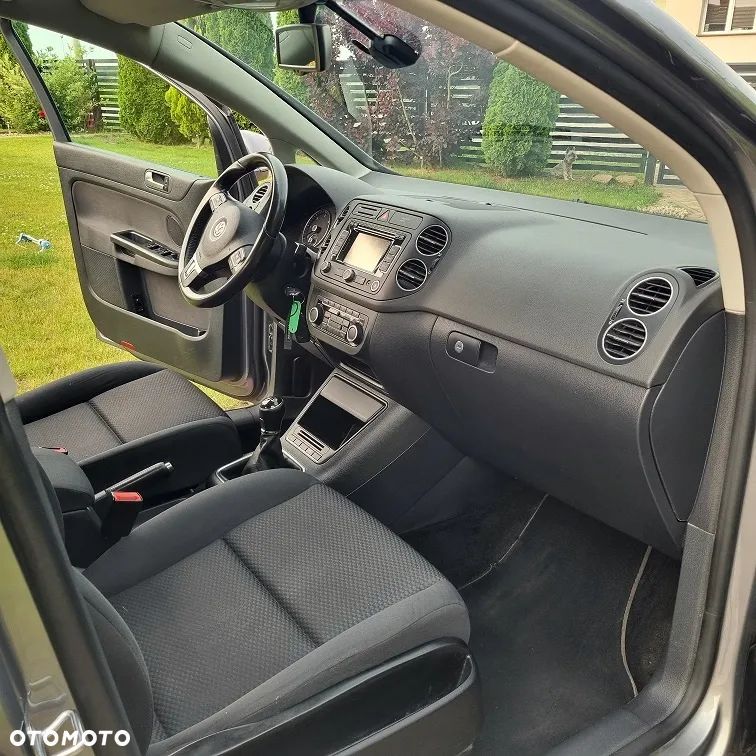 Volkswagen Golf Plus 1.6 TDI Comfortline - 27