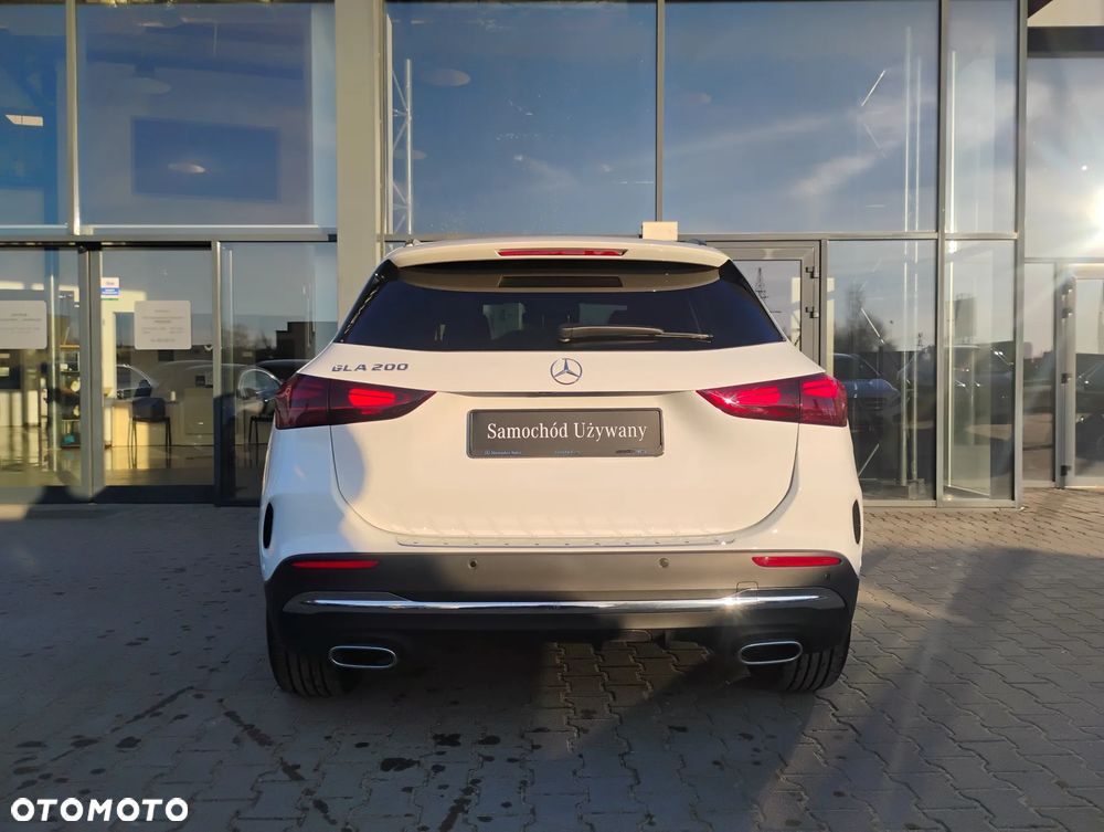 Mercedes-Benz GLA 200 AMG Line - 6