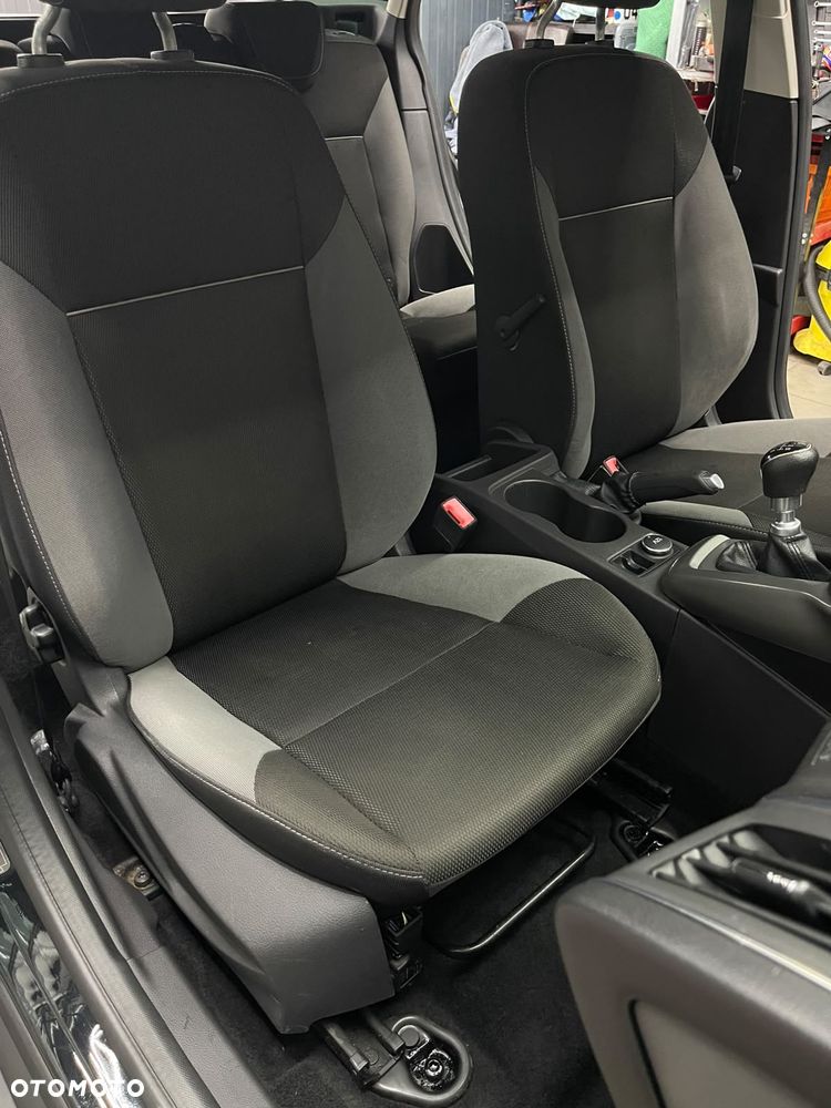 Ford Focus 1.0 EcoBoost Start-Stopp-System SYNC Edition - 10