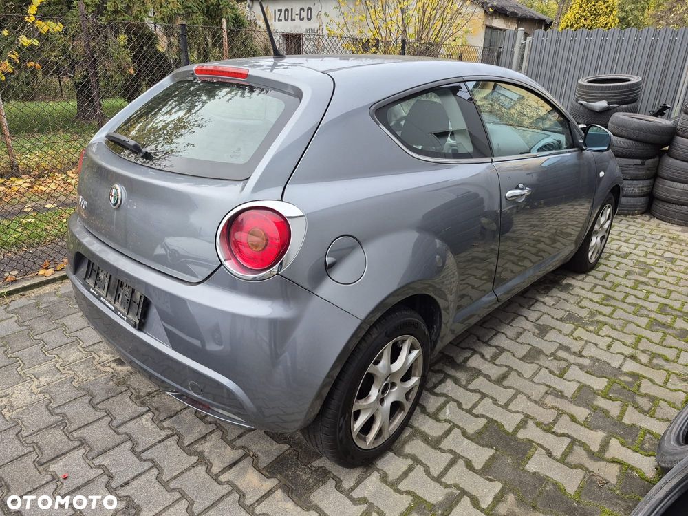 Alfa Romeo Mito - 12