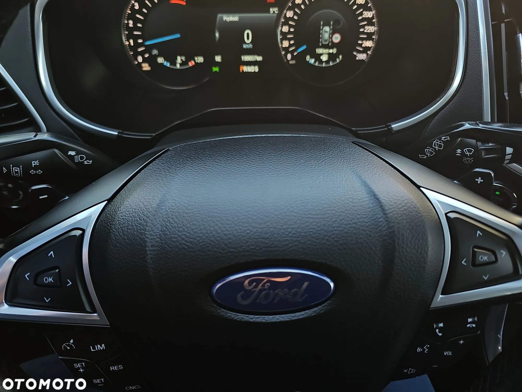 Ford S-Max 2.0 TDCi Titanium PowerShift - 28