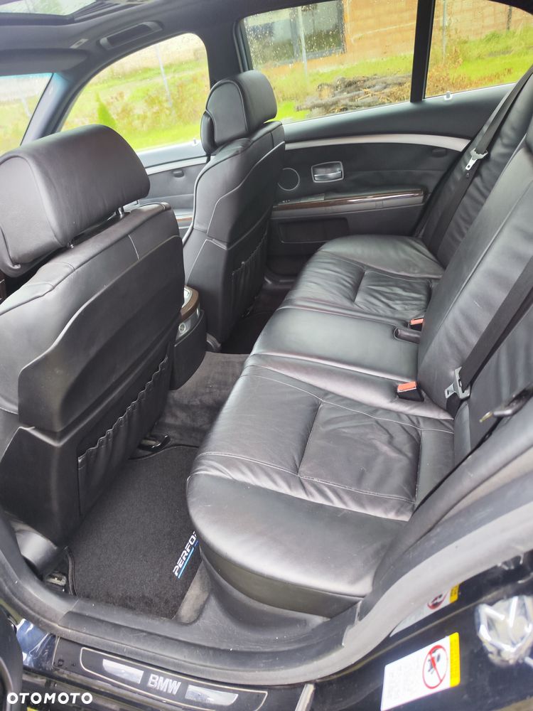 BMW Seria 7 - 8