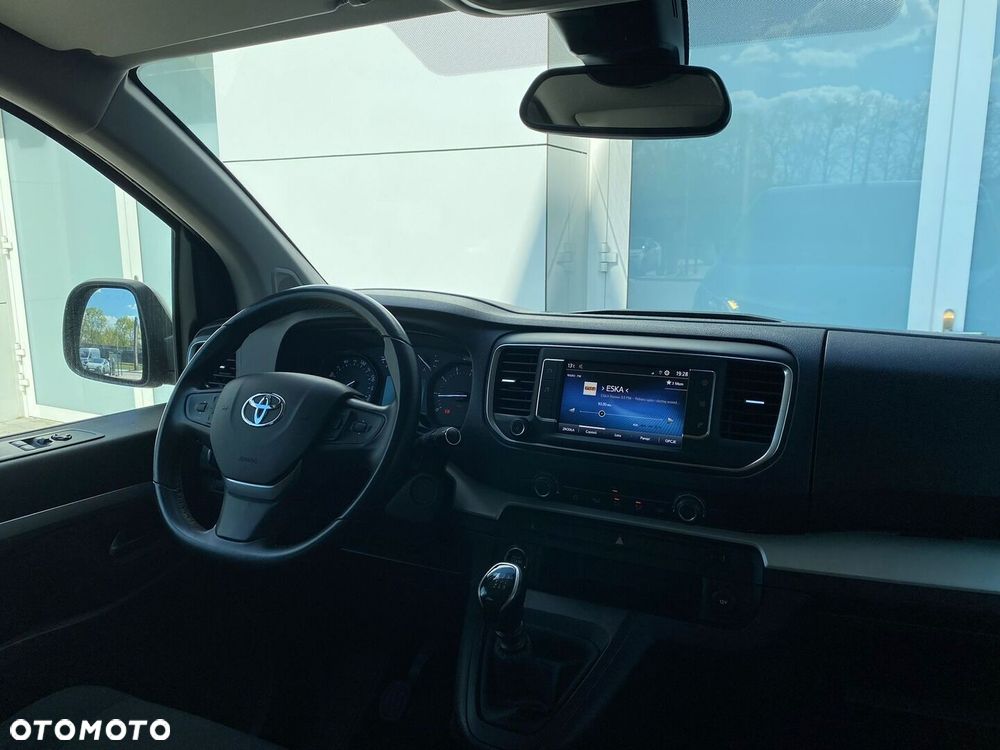 Toyota PROACE VERSO - 5
