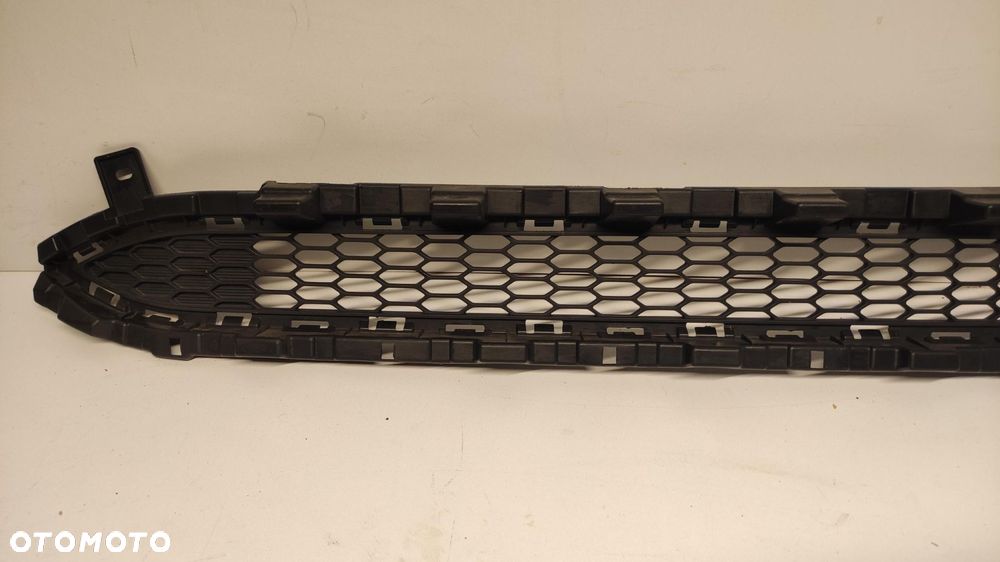 KRATKA ZDERZAKA ŚRODKOWA HYUNDAI I30 III LIFT 86561-G4500 20-24 - 2