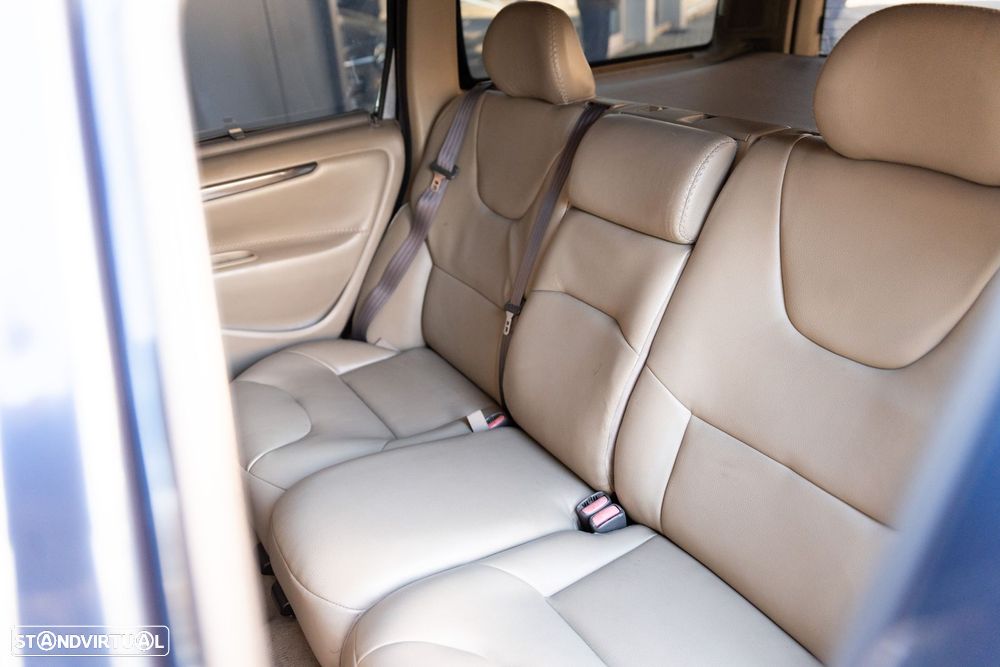 Volvo XC 70 D5 Nivel 2 Auto. - 16