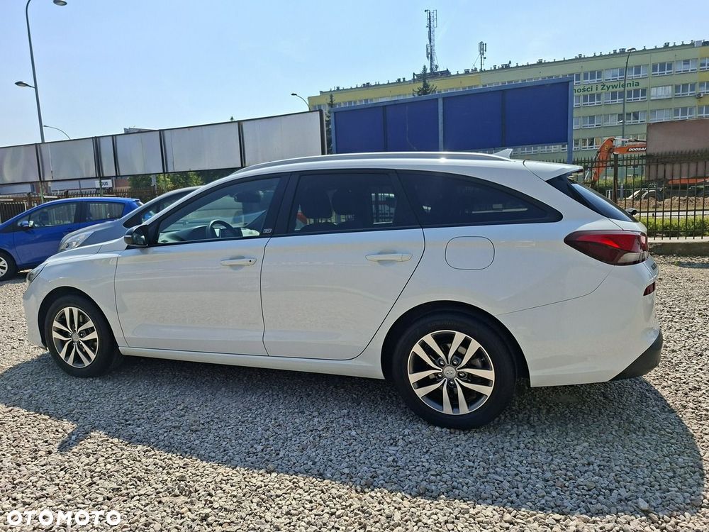 Hyundai i30 1.4 T-GDI GO Plus - 9