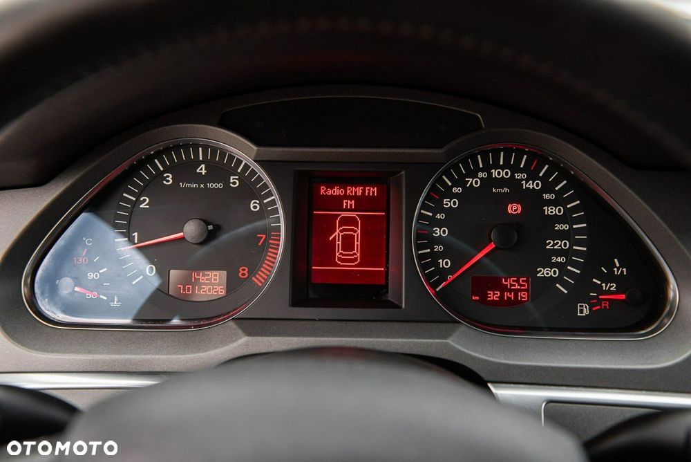 Audi A6 Avant 2.4 - 26