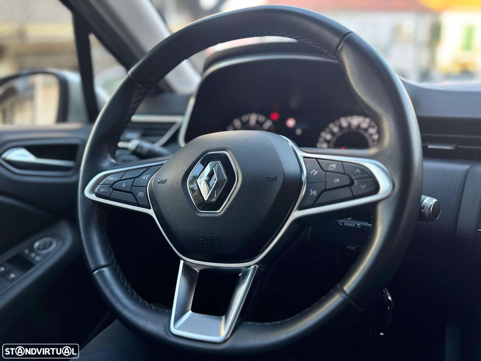 Renault Clio BLUE dCi 85 BUSINESS EDITION - 6