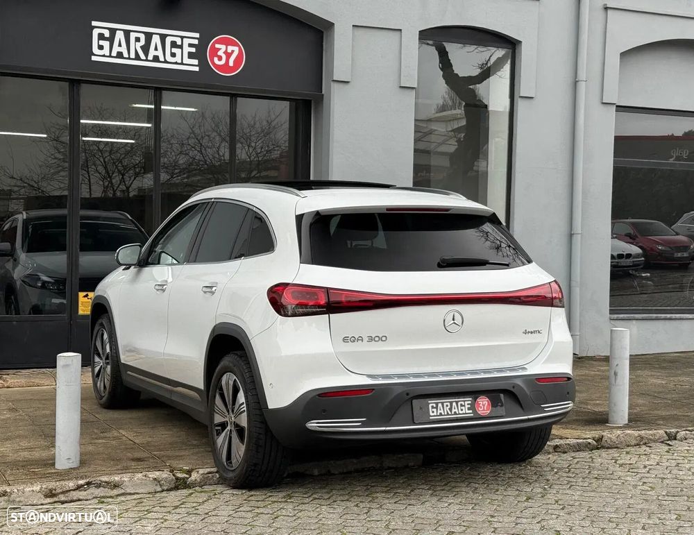 Mercedes-Benz EQA 300 4Matic - 6