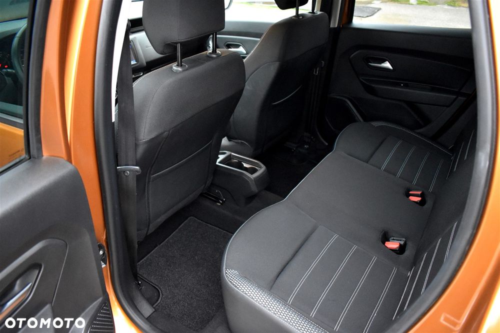 Dacia Duster 1.6 SCe Prestige - 17