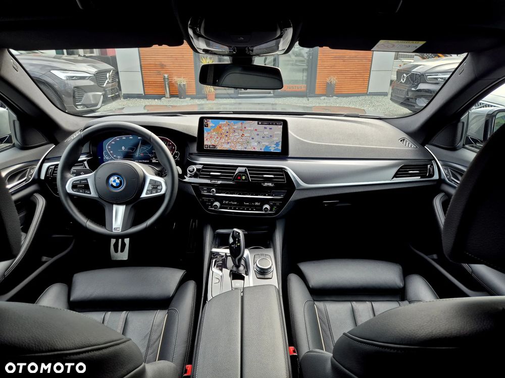 BMW Seria 5 520e M Sport sport - 8