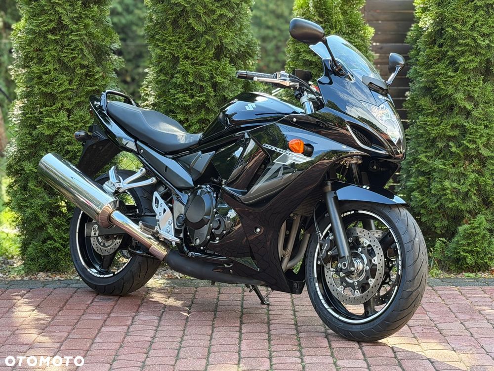 Suzuki GSX - 1