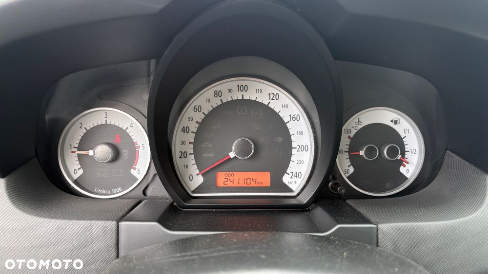 Kia Ceed - 25