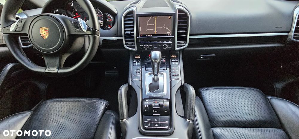 Porsche Cayenne Diesel Platinum Edition - 3