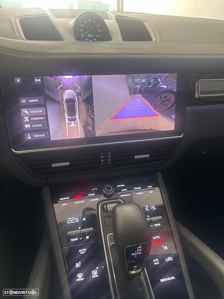 Porsche Cayenne Coupé E-Hybrid - 14